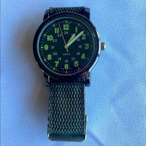 Men’s Army Green Canvas Watch
